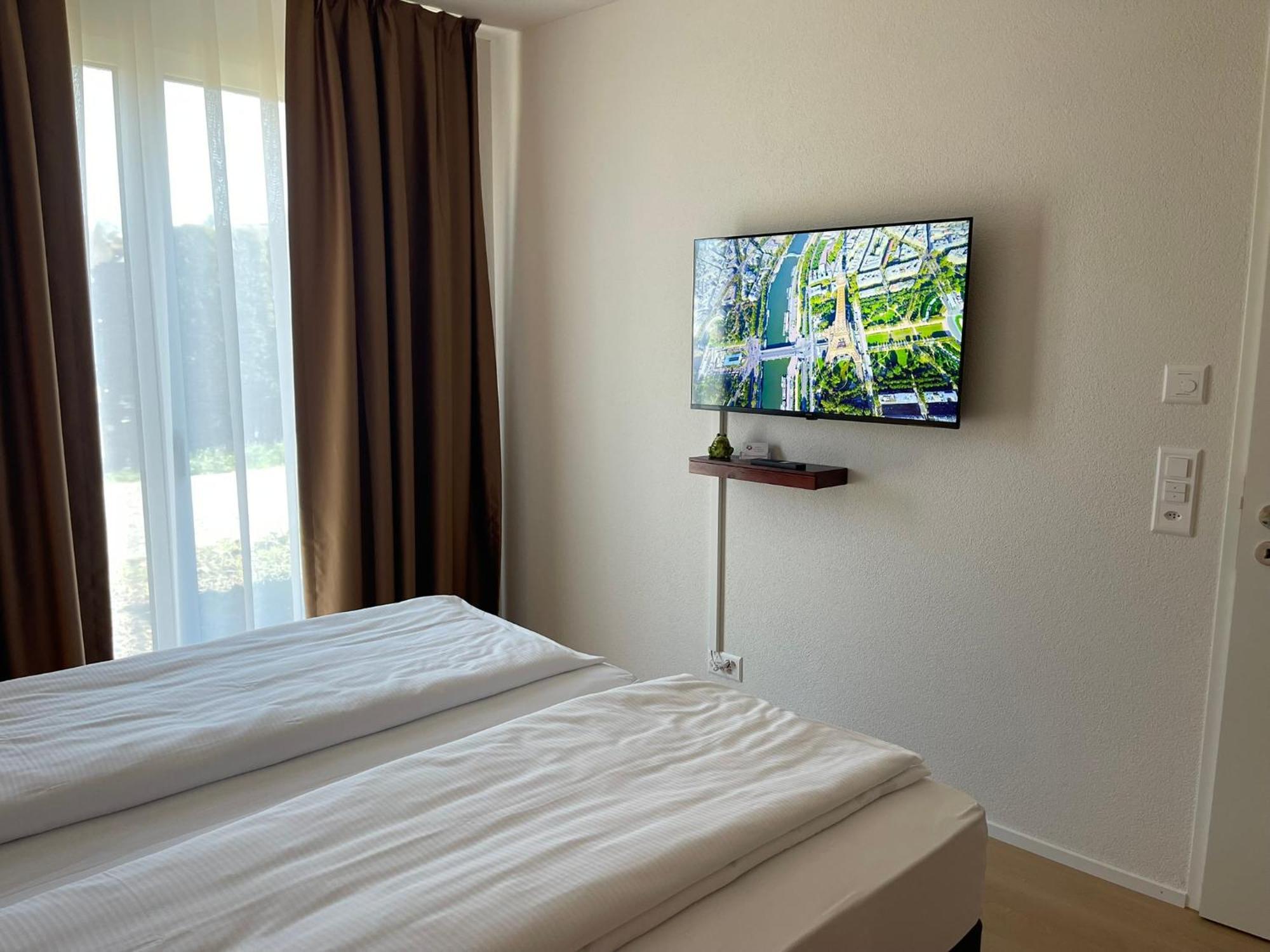 Hotel Swiss Bellevue Oberwangen Екстериор снимка